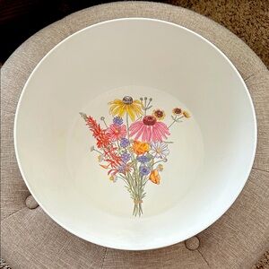 Sur la table Wildflowers Melamine Salad / Serving Bowl—11 1/2” across—Never Used